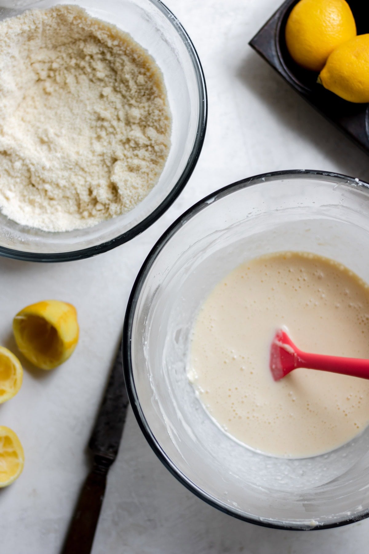wet and dry ingredients in bowls