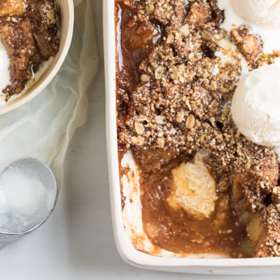 Ooey gooey sweet goodness, this apple pear crisp is insanely delicious, so easy to make, and the perfect introduction to fall. Gluten Free. Healthy. Yummy. |abraskitchen.com