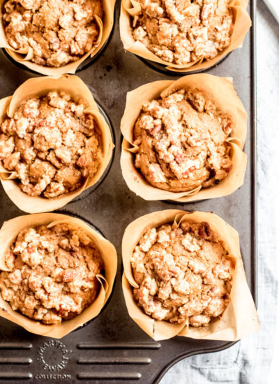 Healthy Banana Bread Muffins with Pecan Streusel Topping