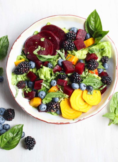 The freshest seasonal ingredients create a beet salad with berries and avocado basil vinaigrette. Vegan, gluten free, paleo, Whole30. |abraskitchen.com