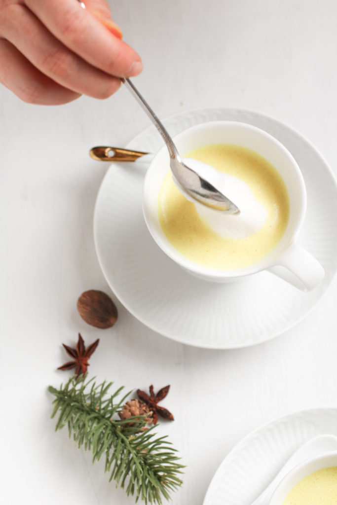 This easy recipe for Vegan Turmeric Eggnog reinvents a holiday classic with added functional healthy ingredients, and a special anti-inflammatory spice twist| abraskitchen.com